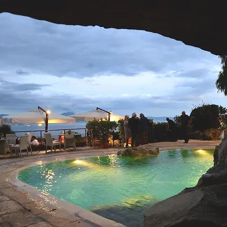 מלון San Francesco Al Monte 4*